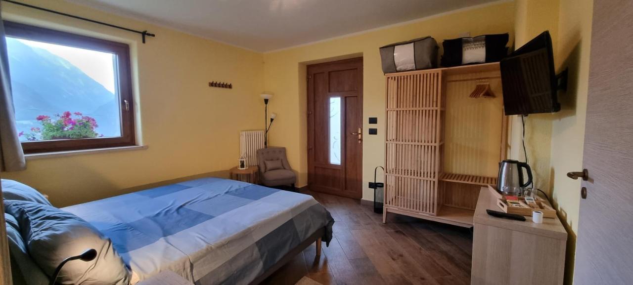 Lo Noyer Et Les Roses Bed & Breakfast Saint Nicolas Exterior photo